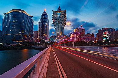 《LIGHT：Black Cat & Amnesia Girl》现已登陆Steam抢先体验